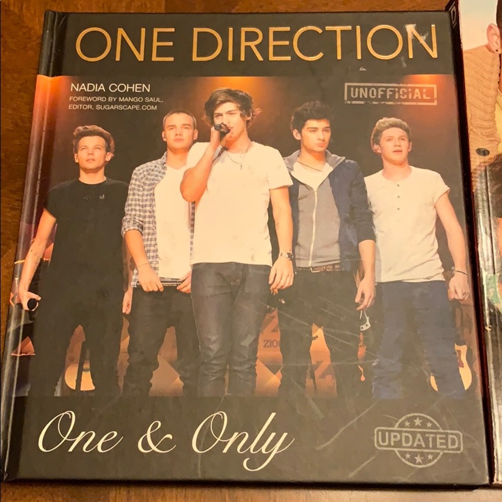 One Direction Book Bundle - Picture 2 of 4